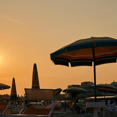 Cozy Flat In With Swimming Pool-beahost * Bibione