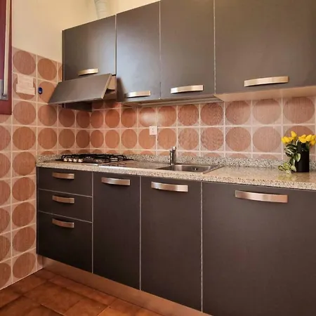 Cozy Flat In With Swimming Pool-beahost 아파트 *