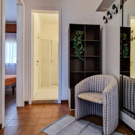 Διαμέρισμα Cozy Flat In With Swimming Pool-beahost