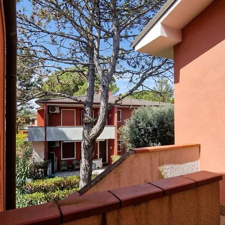 Appartamento Cozy Flat In With Swimming Pool-beahost Bibione
