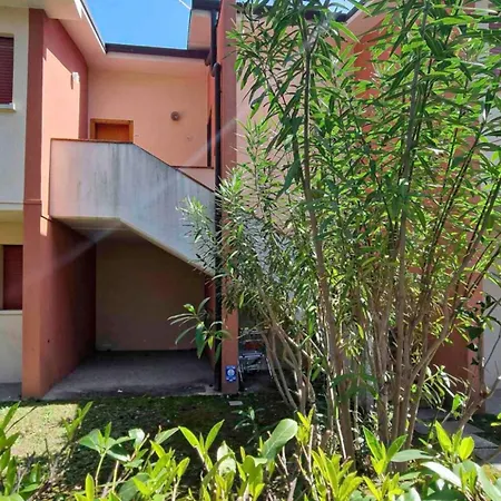 Appartamento Cozy Flat In With Swimming Pool-beahost *